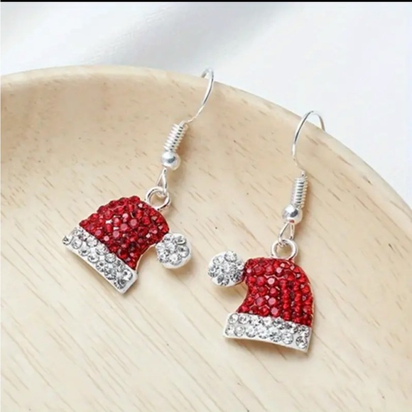 NWT Santa Hat Dangle Fashion Earrings - Picture 3 of 4